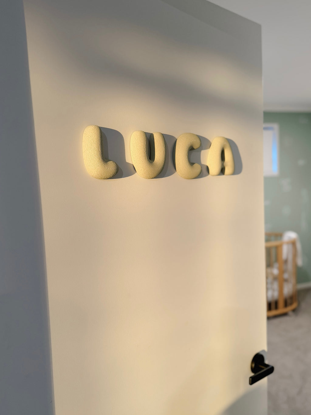 Neutra 3d printed bubble letters New Zealand. Made in New Zealand. Personalised Kids bedroom signs. Playful kids room decor. Nursery Name Sign.
