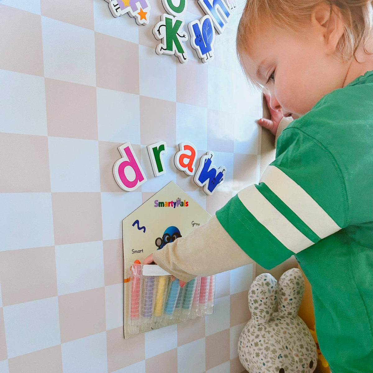 12pcs Bright Dustless Chalk Crayons